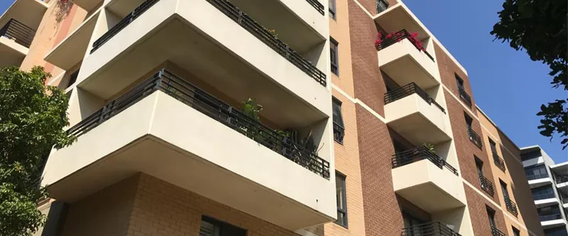 Redfern apartment building: facade and balconies