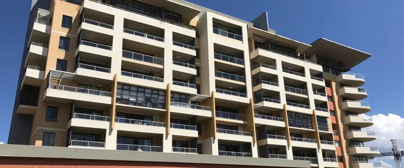 Redfern apartment building: full height of the facade